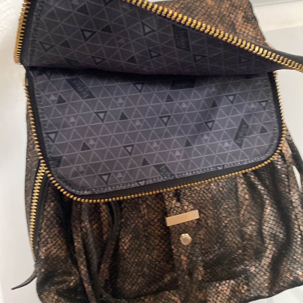 Botkier backpack and convertible crossbody - Picture 3 of 11